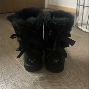 Ugg boots “little girls” size 2